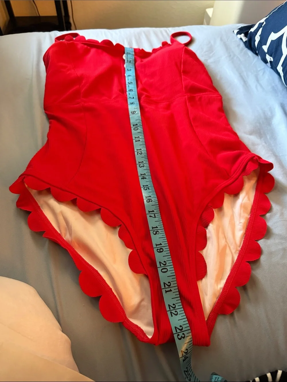 Charmo Women's Ribbed One Piece Swimsuit Red Scalloped Button Front Size L NWT